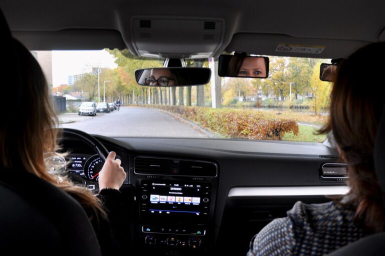 Samen rijden in de lesauto